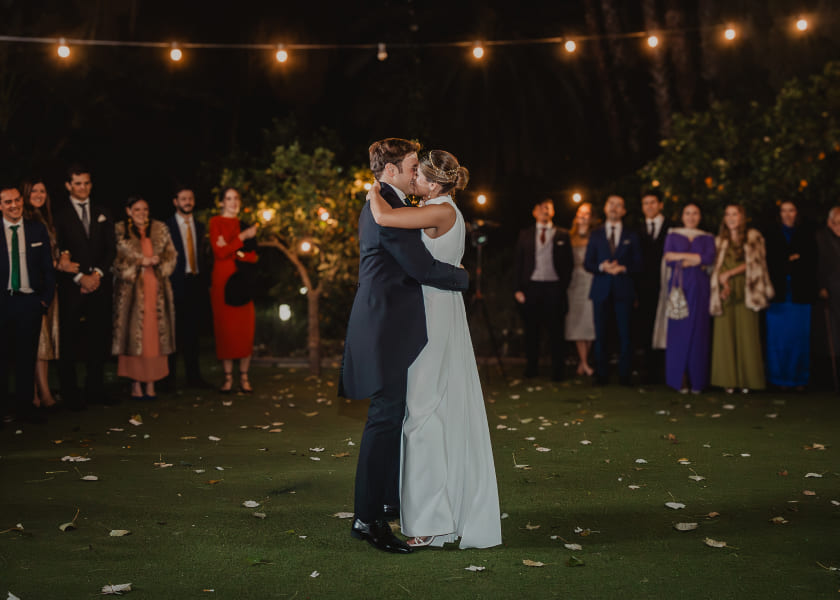 foto de beso boda en murcia